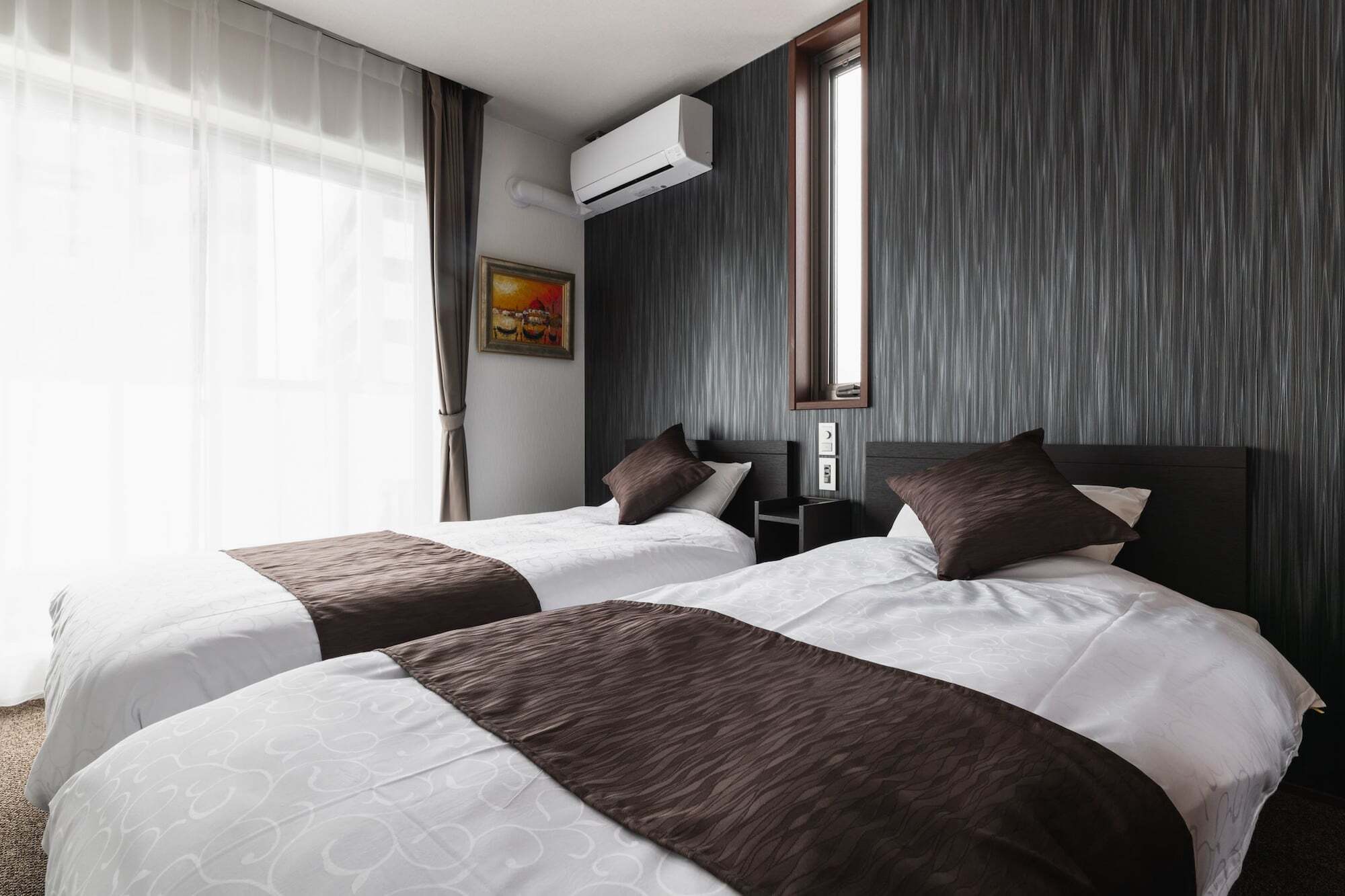 GRAND BASE Tenjin Fukuoka  Bagian luar foto