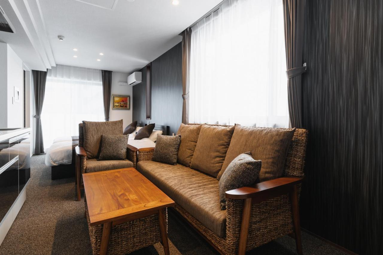 GRAND BASE Tenjin Fukuoka  Bagian luar foto